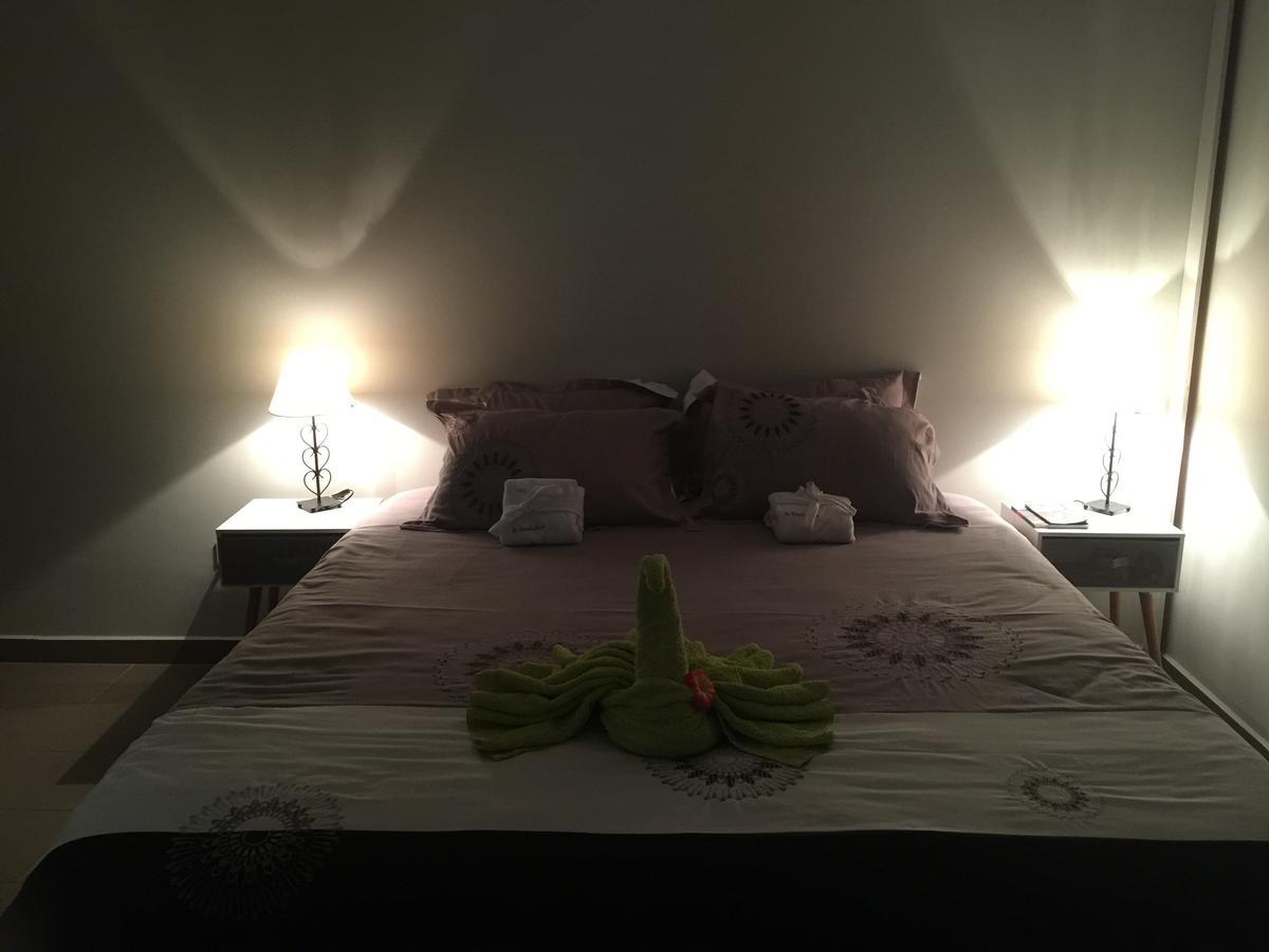 Le Lambablanc Bed and Breakfast Bras-Panon Exteriör bild